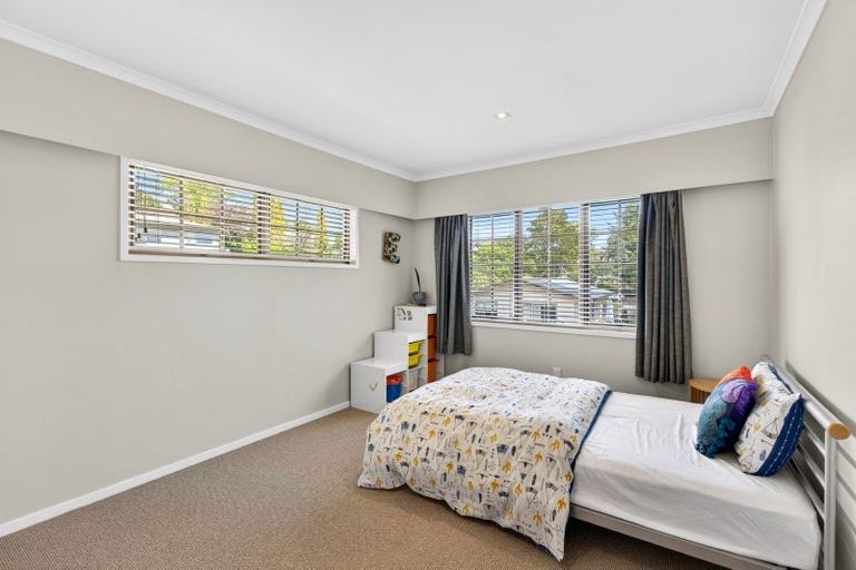 Photo of property in 11 Muritai Crescent, Havelock North, 4130