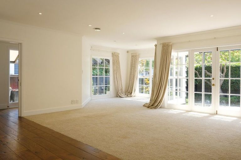 Photo of property in 233 Clyde Road, Burnside, Christchurch, 8053