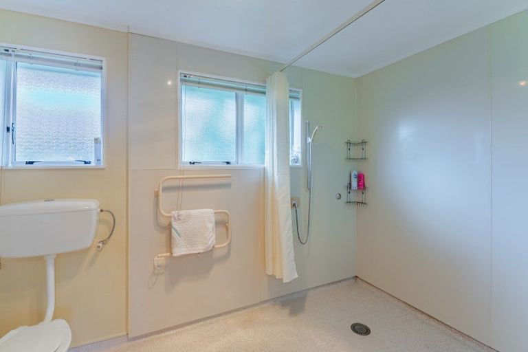 Photo of property in 31 Raukawa Street, Otaki, 5512