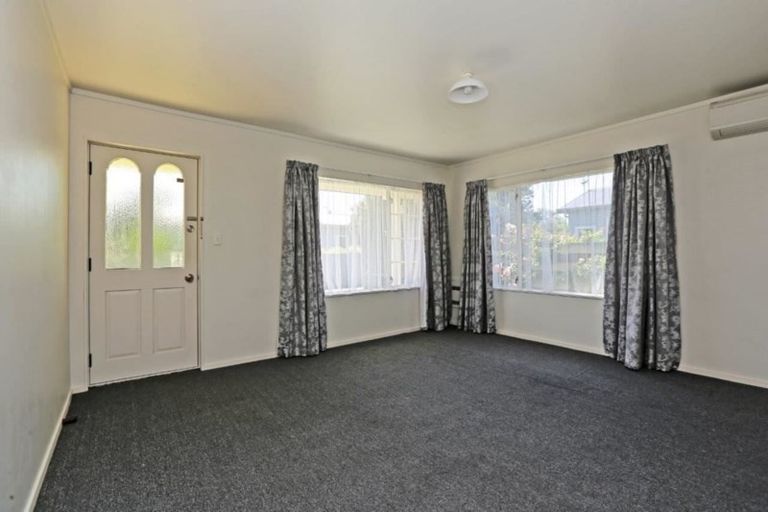 Photo of property in 2/903 Lyell Street, Akina, Hastings, 4122