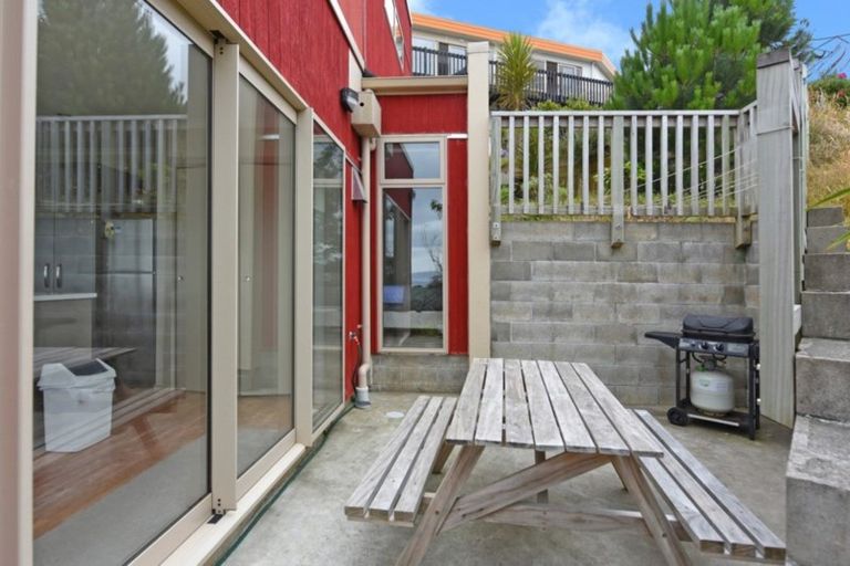 Photo of property in 11a Chestnut Grove, Maungaraki, Lower Hutt, 5010