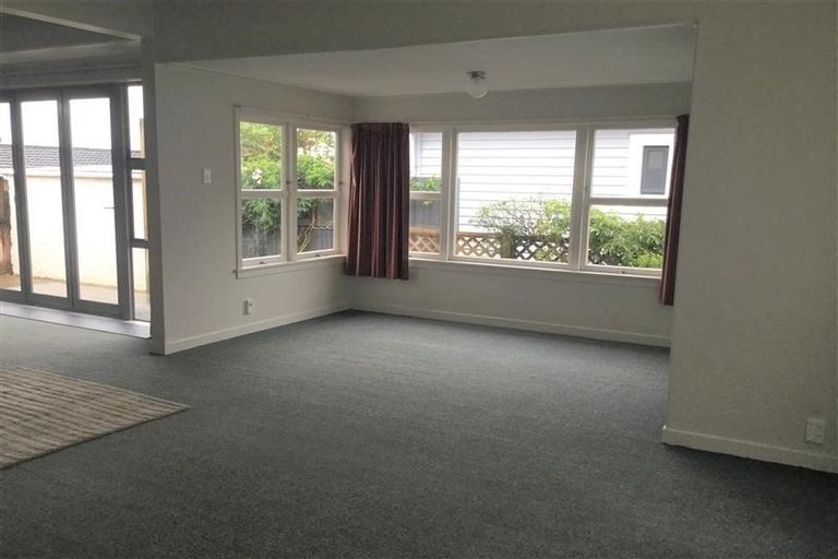 Photo of property in 40 Robe Street, New Plymouth, 4310