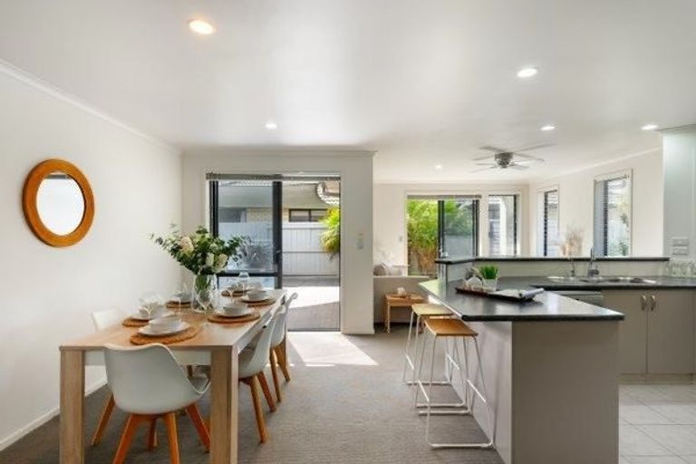 Photo of property in 58 Gibson Place, Papamoa Beach, Papamoa, 3118