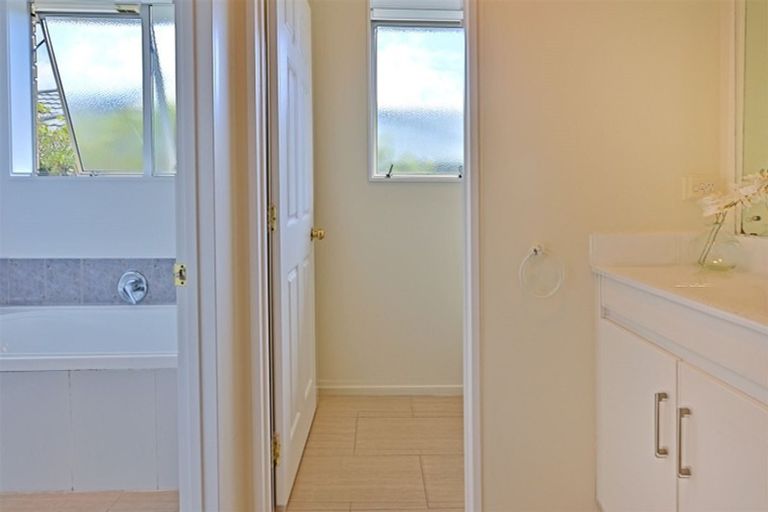 Photo of property in 26 Martin Jugum Lane, Ranui, Auckland, 0612