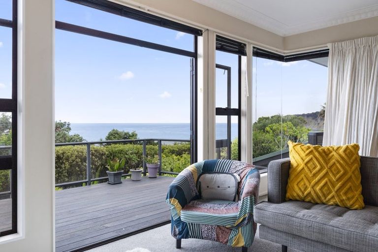 Photo of property in 146 Pacific Parade, Army Bay, Whangaparaoa, 0930