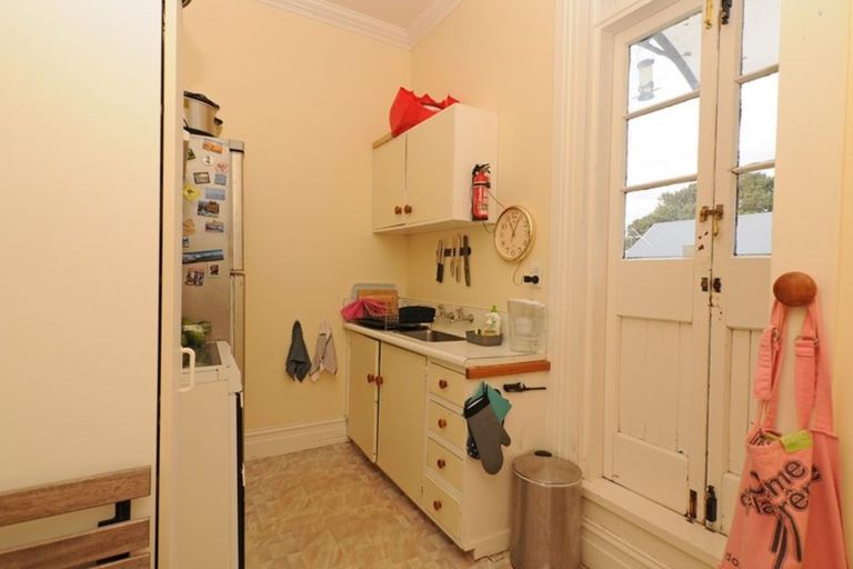 Photo of property in 9 Park Street, Thorndon, Wellington, 6011