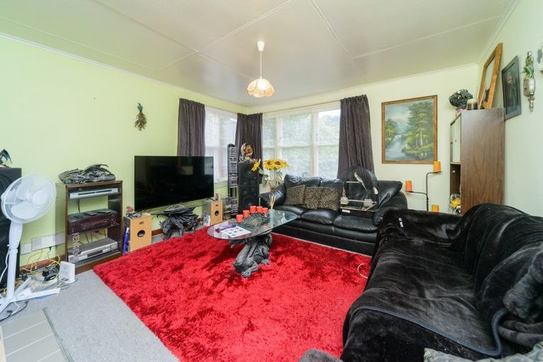 Photo of property in 9 Belfast Place, Roslyn, Palmerston North, 4414
