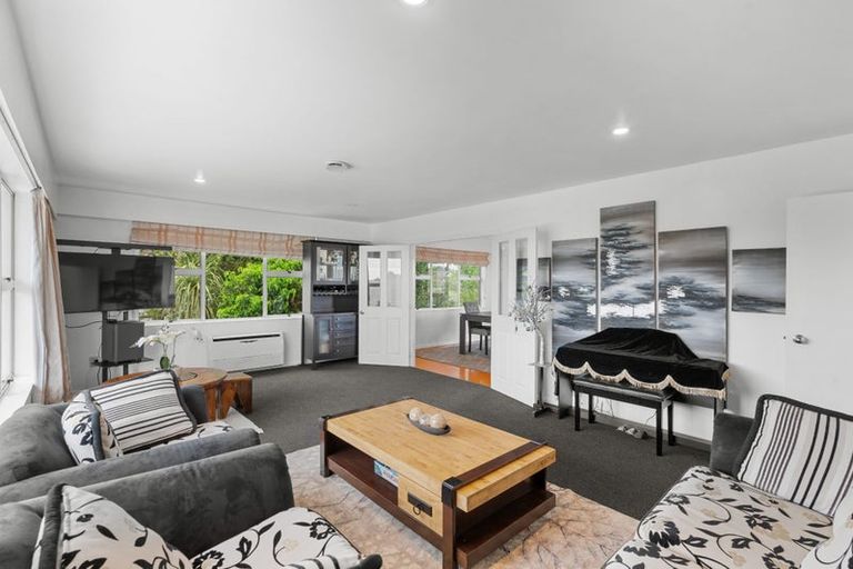 Photo of property in 3 Sarabande Avenue, Redwood, Christchurch, 8051