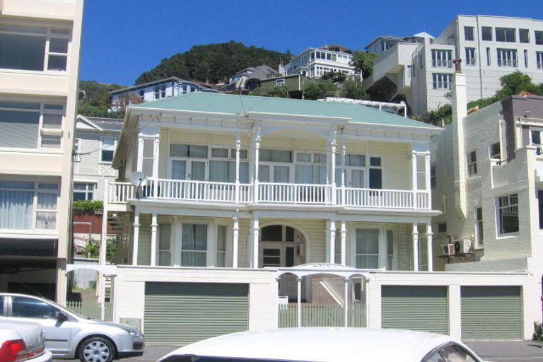 Photo of property in 234 Oriental Parade, Oriental Bay, Wellington, 6011