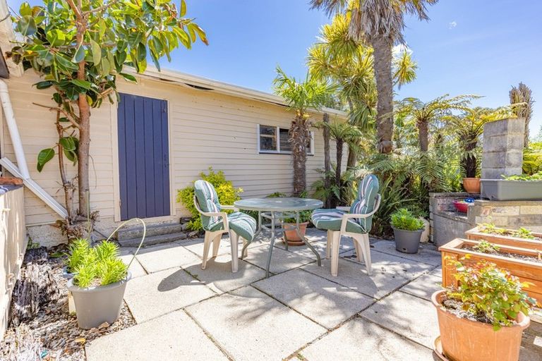Photo of property in 21 Titoki Street, Castlecliff, Whanganui, 4501