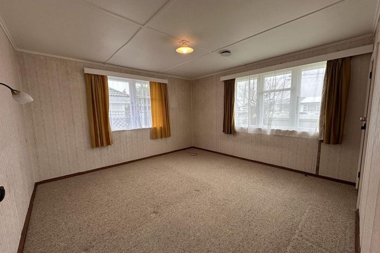 Photo of property in 53 Winchester Street, Levin, 5510