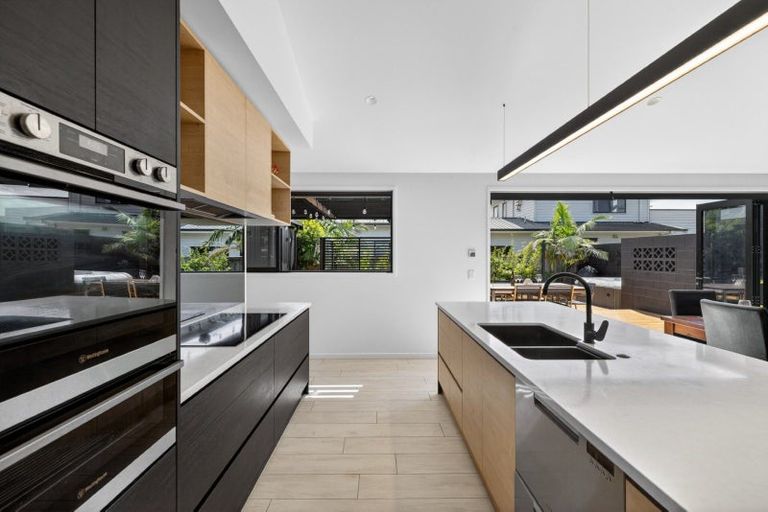 Photo of property in 8 Motiti Road, Papamoa Beach, Papamoa, 3118