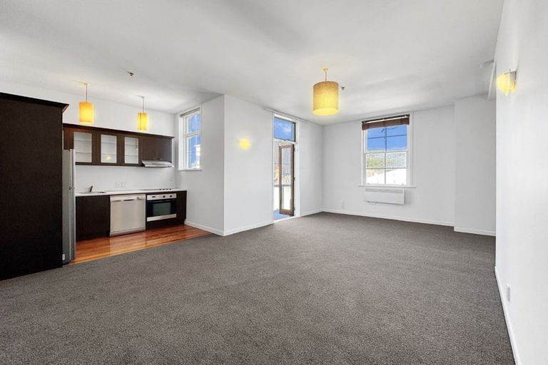 Photo of property in 11/30 Hanson Street, Mount Cook, Wellington, 6021