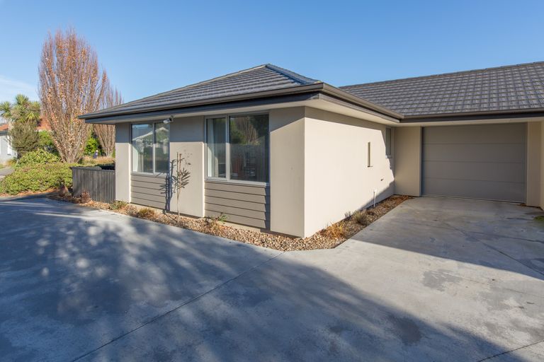 Photo of property in 13 Cross Street, Phillipstown, Christchurch, 8011
