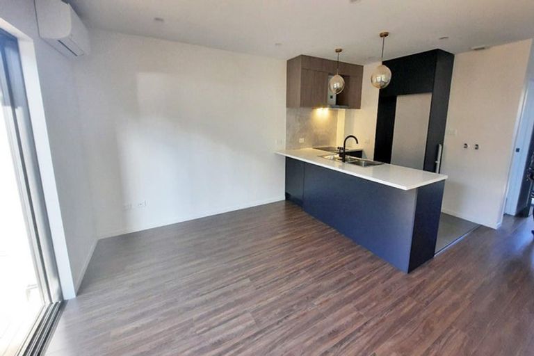 Photo of property in 7/181 Portage Road, New Lynn, Auckland, 0600