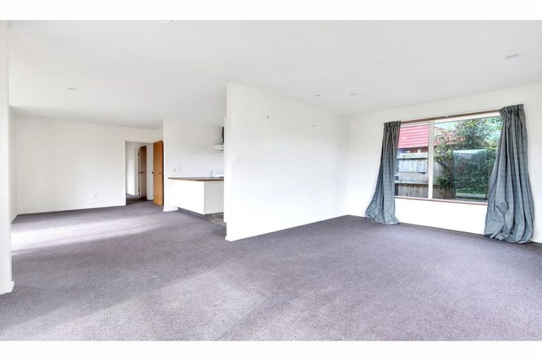 Photo of property in 23 Seascape Gardens, Bromley, Christchurch, 8062