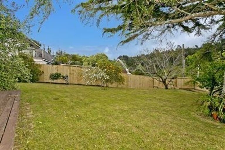 Photo of property in 158 Lynn Road, Bayview, Auckland, 0629