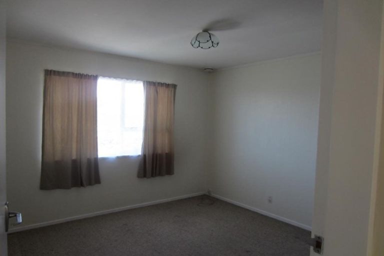 Photo of property in 58 Fyvie Avenue, Tawa, Wellington, 5028