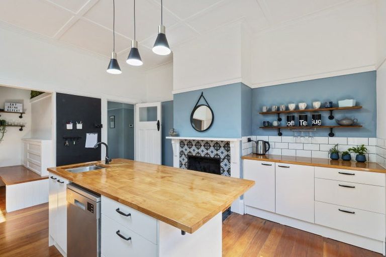 Photo of property in 1/23 Watson Street, Strandon, New Plymouth, 4312