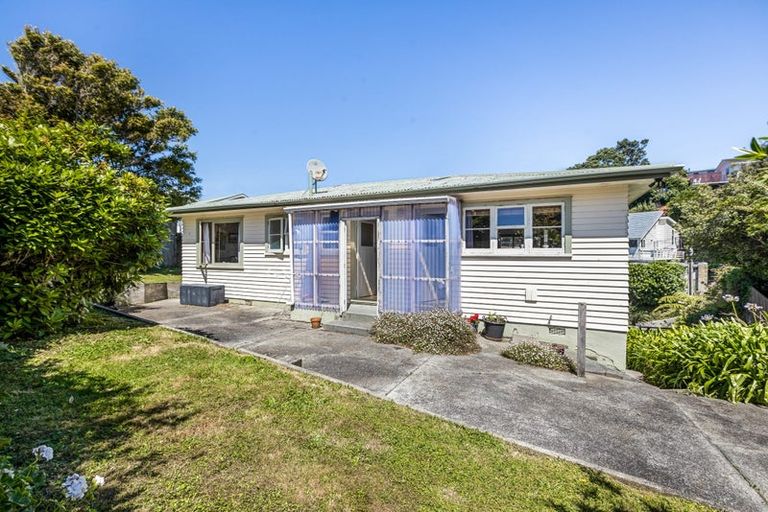 Photo of property in 8 Braemar Terrace, Johnsonville, Wellington, 6037