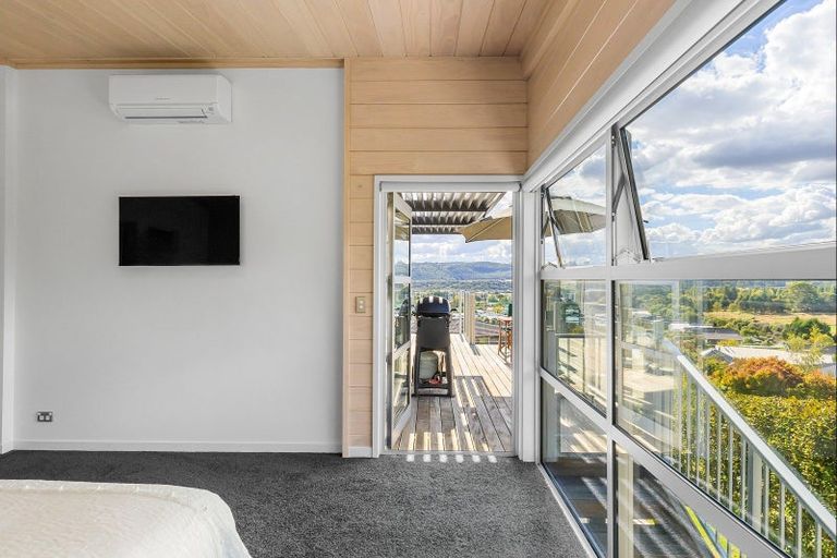 Photo of property in 12 Kittyhawk Drive, Kinloch, Taupo, 3377