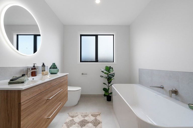 Photo of property in 11 Hereford Drive, Carterton, 5713