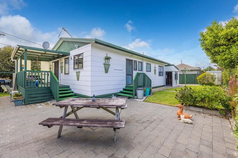 Photo of property in 1 Morrison Crescent, Glenview, Hamilton, 3206