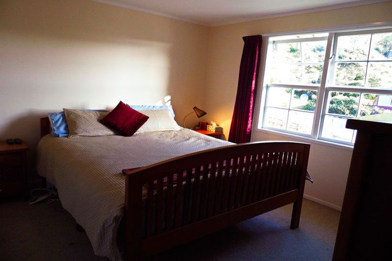 Photo of property in 1/29 Beaudine Avenue, Glenfield, Auckland, 0629