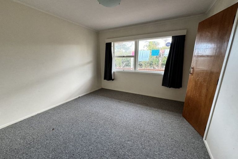 Photo of property in 18 Luton Avenue, Sunnyhills, Auckland, 2010