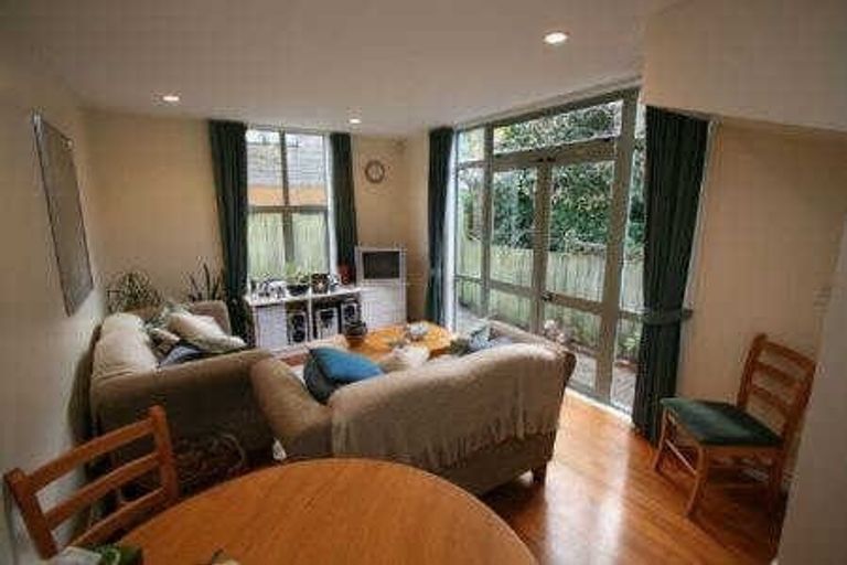 Photo of property in 6/168 Tinakori Road, Thorndon, Wellington, 6011