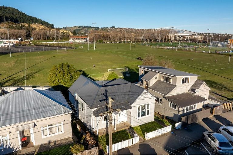 Photo of property in 113 Harbour Terrace, North Dunedin, Dunedin, 9016