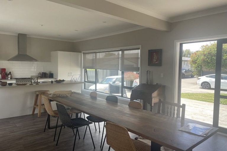 Photo of property in 53b Napier Road, Havelock North, 4130