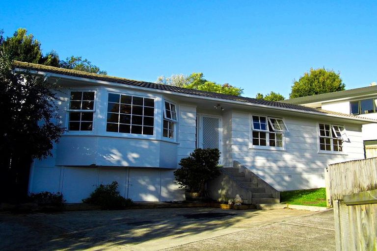 Photo of property in 1/29 Beaudine Avenue, Glenfield, Auckland, 0629