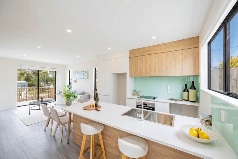 Photo of property in 1/36 Tiroroa Avenue, Te Atatu South, Auckland, 0610