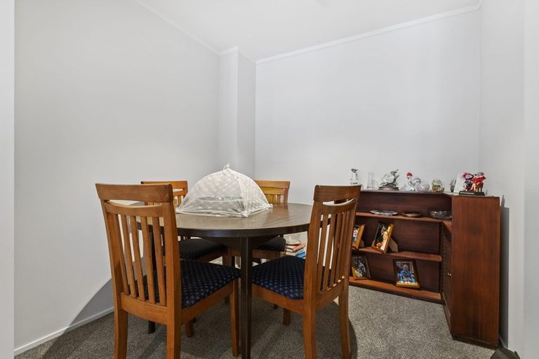 Photo of property in 18a/30 Westward Ho, Glen Eden, Auckland, 0602