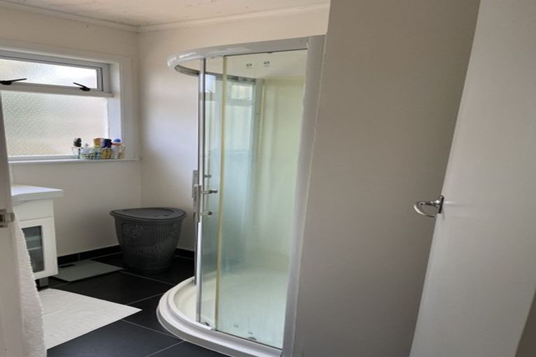 Photo of property in 2/1a Wade Avenue, Onehunga, Auckland, 1061