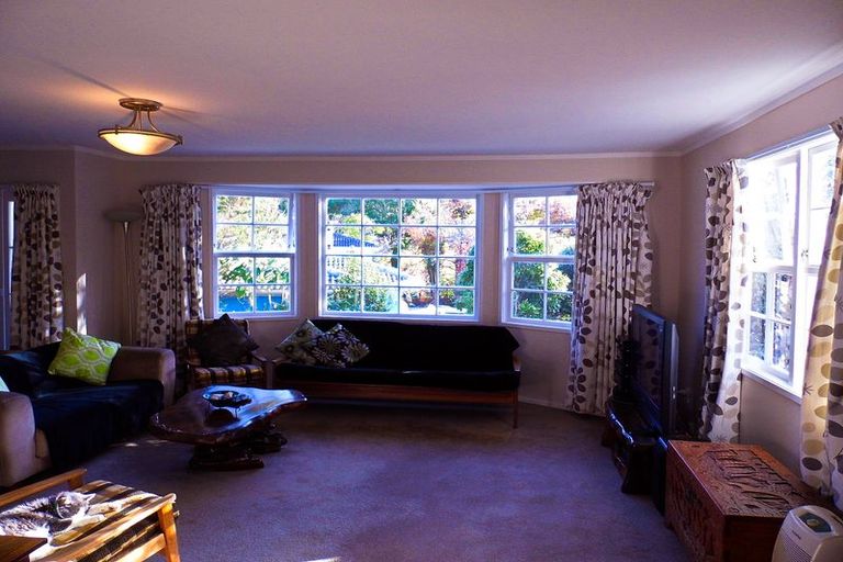 Photo of property in 1/29 Beaudine Avenue, Glenfield, Auckland, 0629