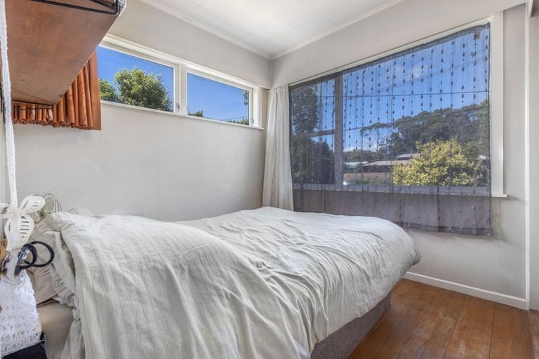 Photo of property in 5 Puriri Road, Waikanae, 5036