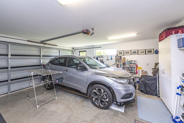 Photo of property in 8 Lithgow Drive, Otamatea, Whanganui, 4500