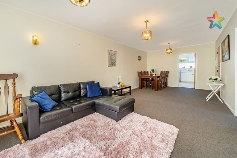 Photo of property in 33a Percy Cameron Street, Avalon, Lower Hutt, 5011
