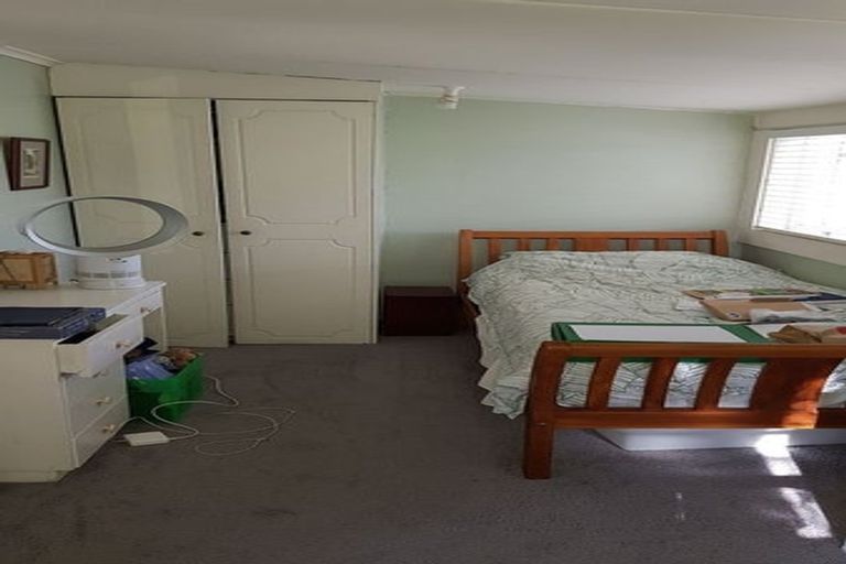 Photo of property in 38a Sunnynook Road, Sunnynook, Auckland, 0620