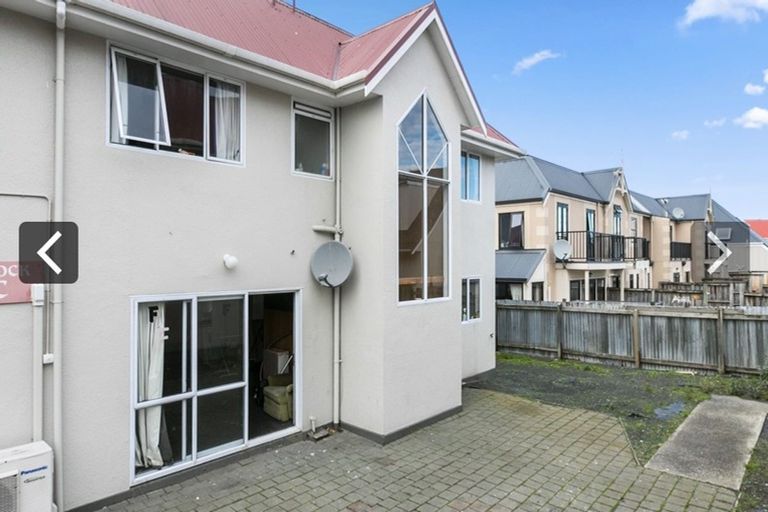 Photo of property in 18f Forth Street, North Dunedin, Dunedin, 9016