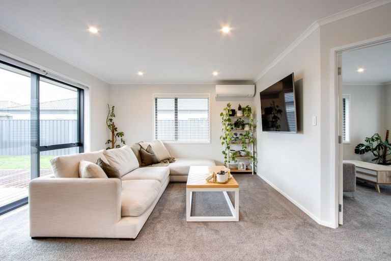 Photo of property in 10 Hikawera Drive, Frimley, Hastings, 4120