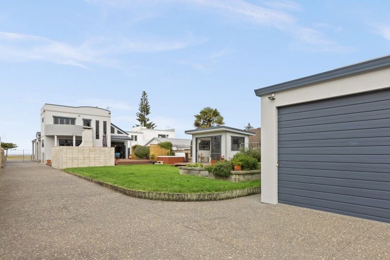 Photo of property in 34 The Esplanade, Westshore, Napier, 4110