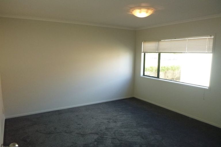 Photo of property in 51 Tiri Tiri Road, Birkdale, Auckland, 0626