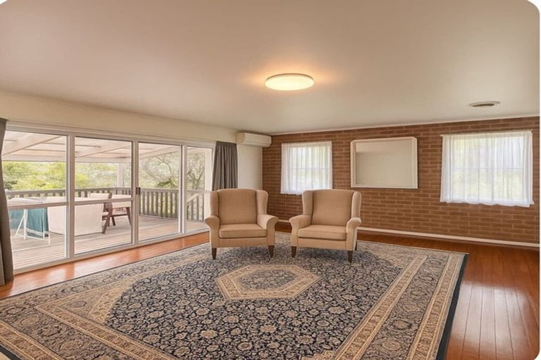 Photo of property in 1/13 Bowman Road, Forrest Hill, Auckland, 0620