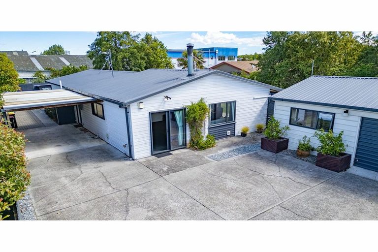 Photo of property in 5 Hegan Place, Rangiora, 7400