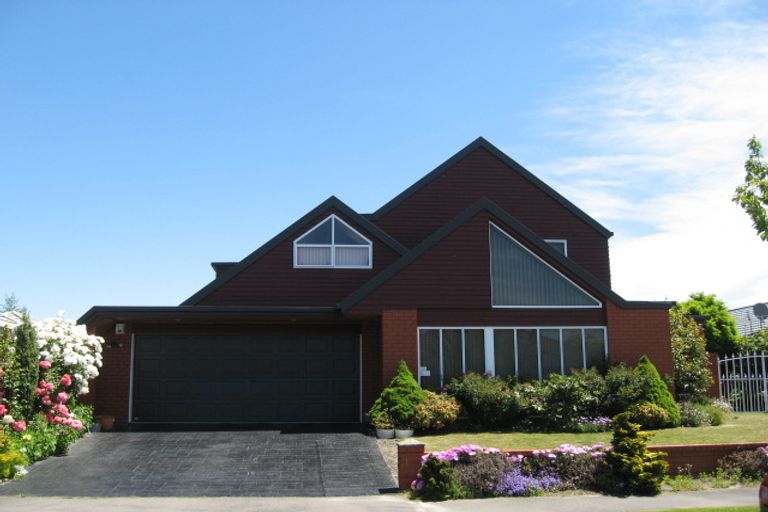 Photo of property in 39 Berkshire Drive, Avonhead, Christchurch, 8042