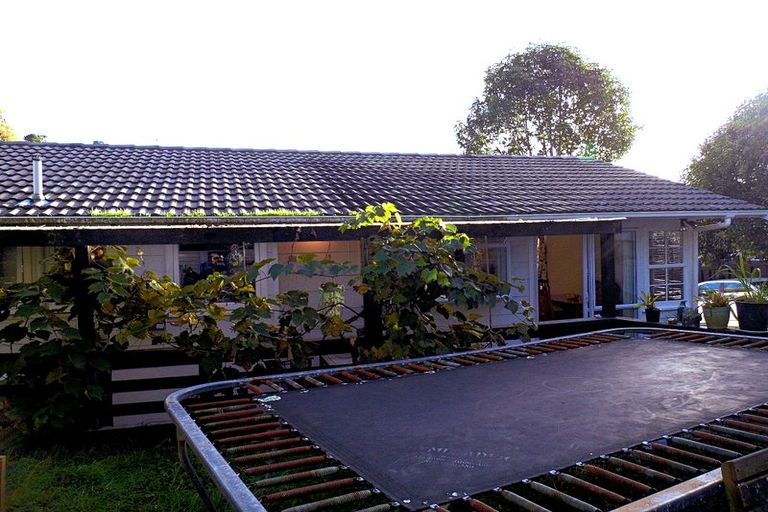 Photo of property in 1/29 Beaudine Avenue, Glenfield, Auckland, 0629
