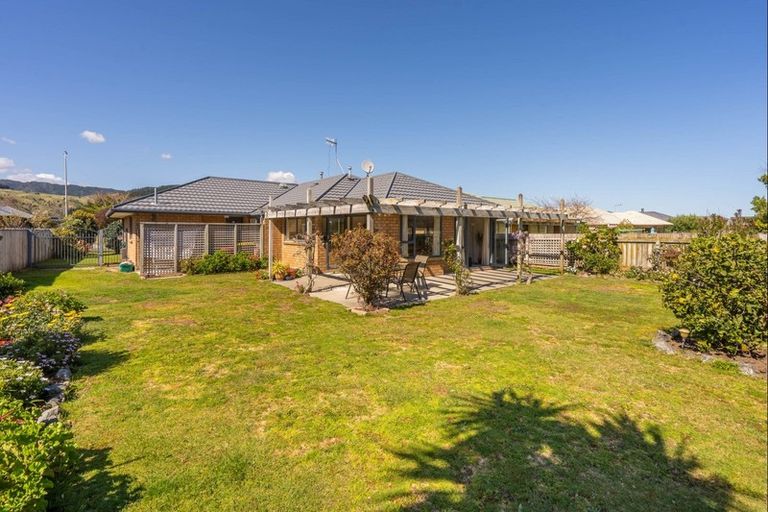 Photo of property in 85 Makarini Street, Paraparaumu, 5032